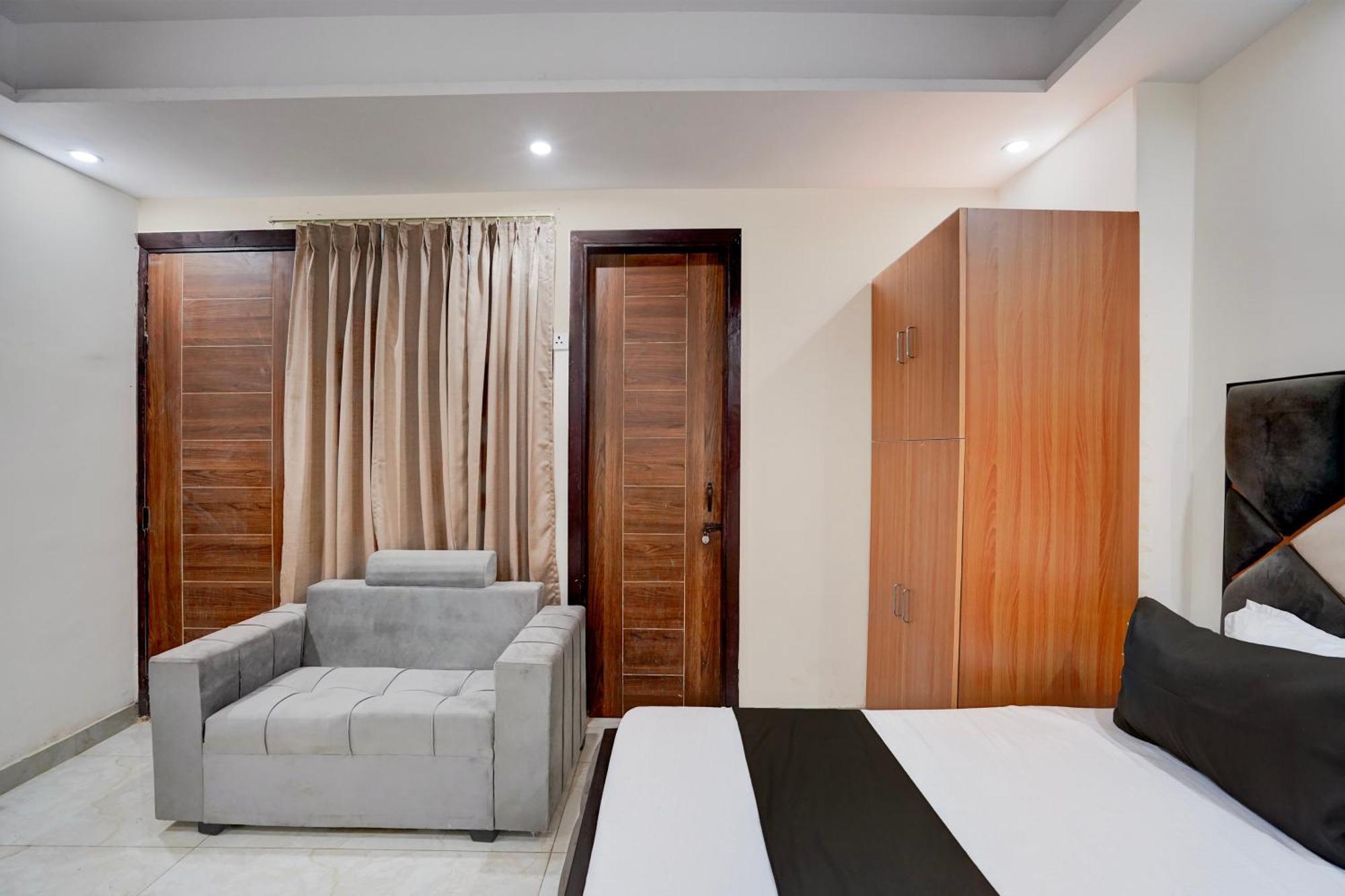 Hotel O R.N Residency Hotel Ghaziabad Extérieur photo