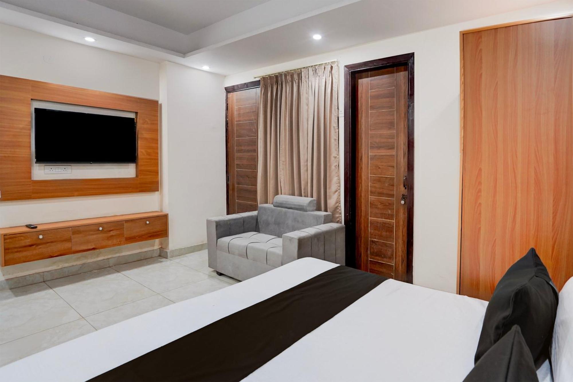 Hotel O R.N Residency Hotel Ghaziabad Extérieur photo